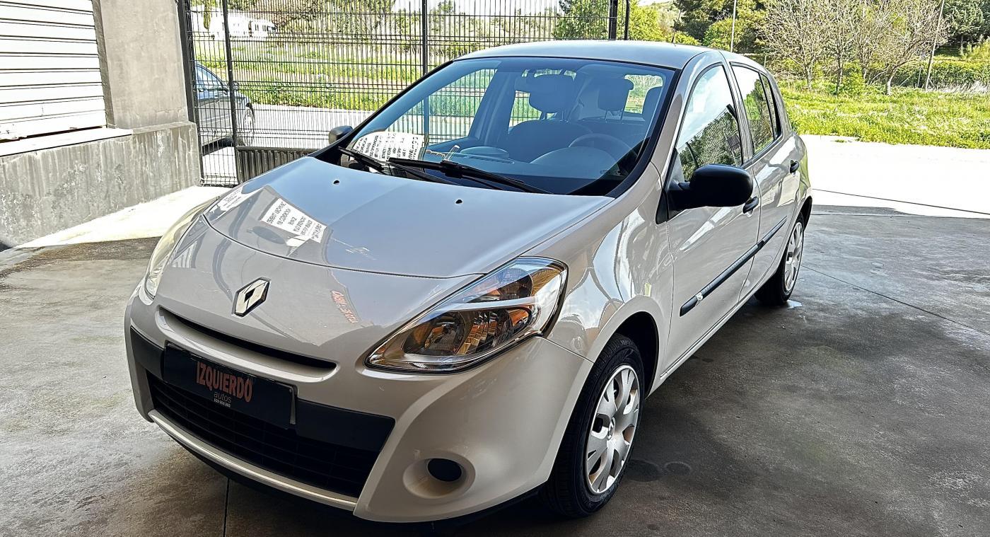 Renault Clio 1.2 i 75 cv