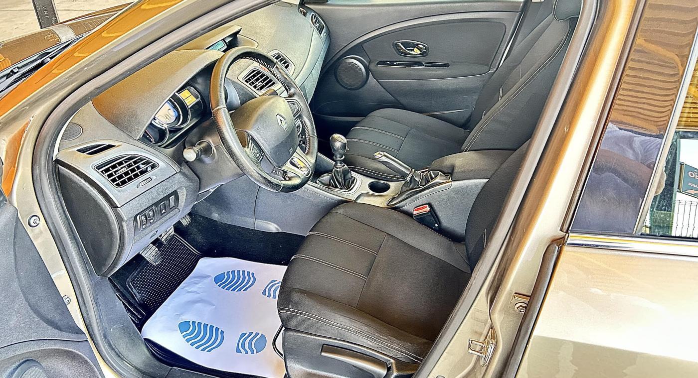 Renault Fluence1.5 DCI 110 cv