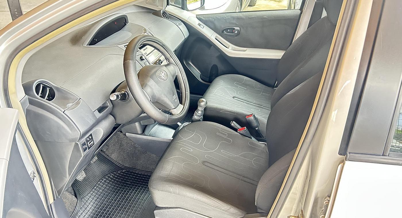 Toyota yaris 1.0 i 69 cv