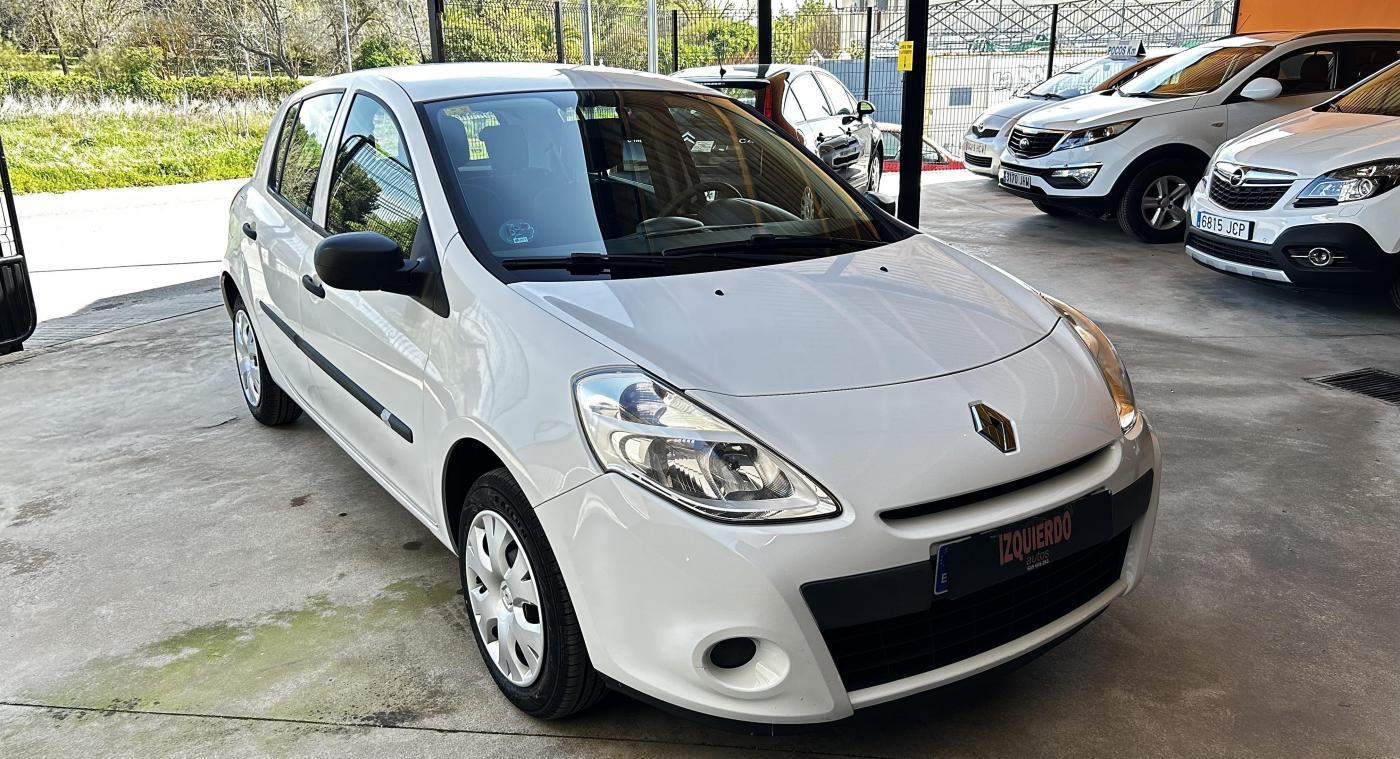 Renault Clio 1.2 i 75 cv